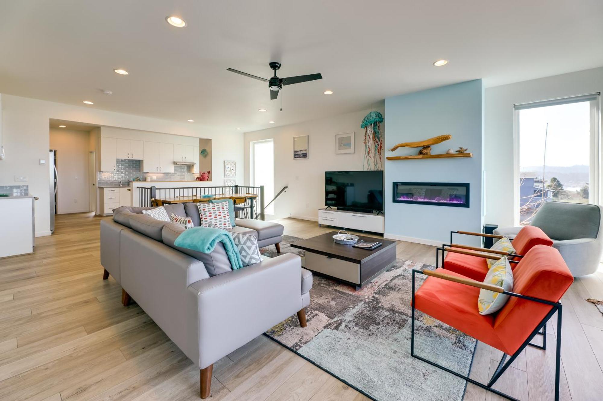 Scenic Depoe Bay Townhome With Deck Less Than 1 Mi To Parks! ภายนอก รูปภาพ