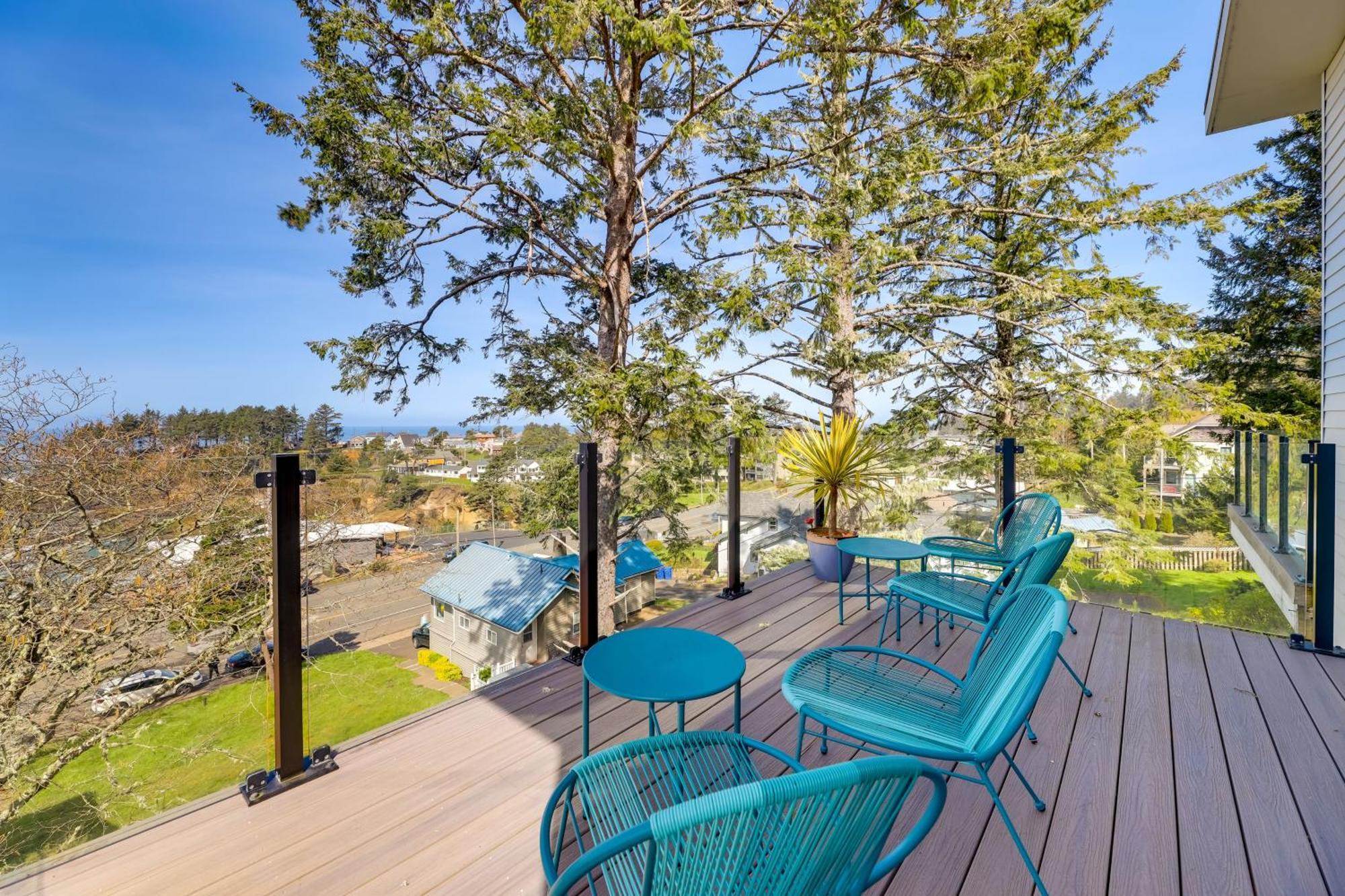 Scenic Depoe Bay Townhome With Deck Less Than 1 Mi To Parks! ภายนอก รูปภาพ